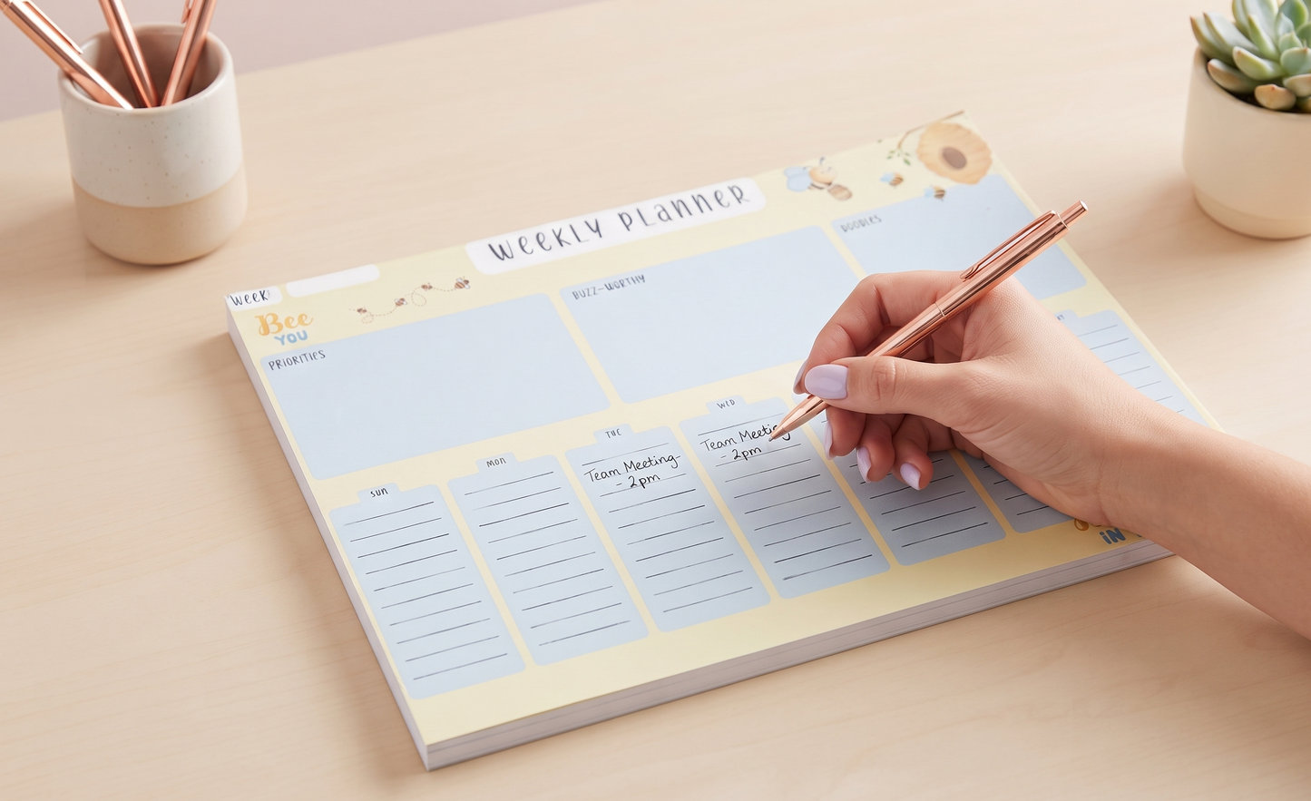 Bumble Dee Bee Weekly Planner Pad – Bright Bee-Themed Desk Planner