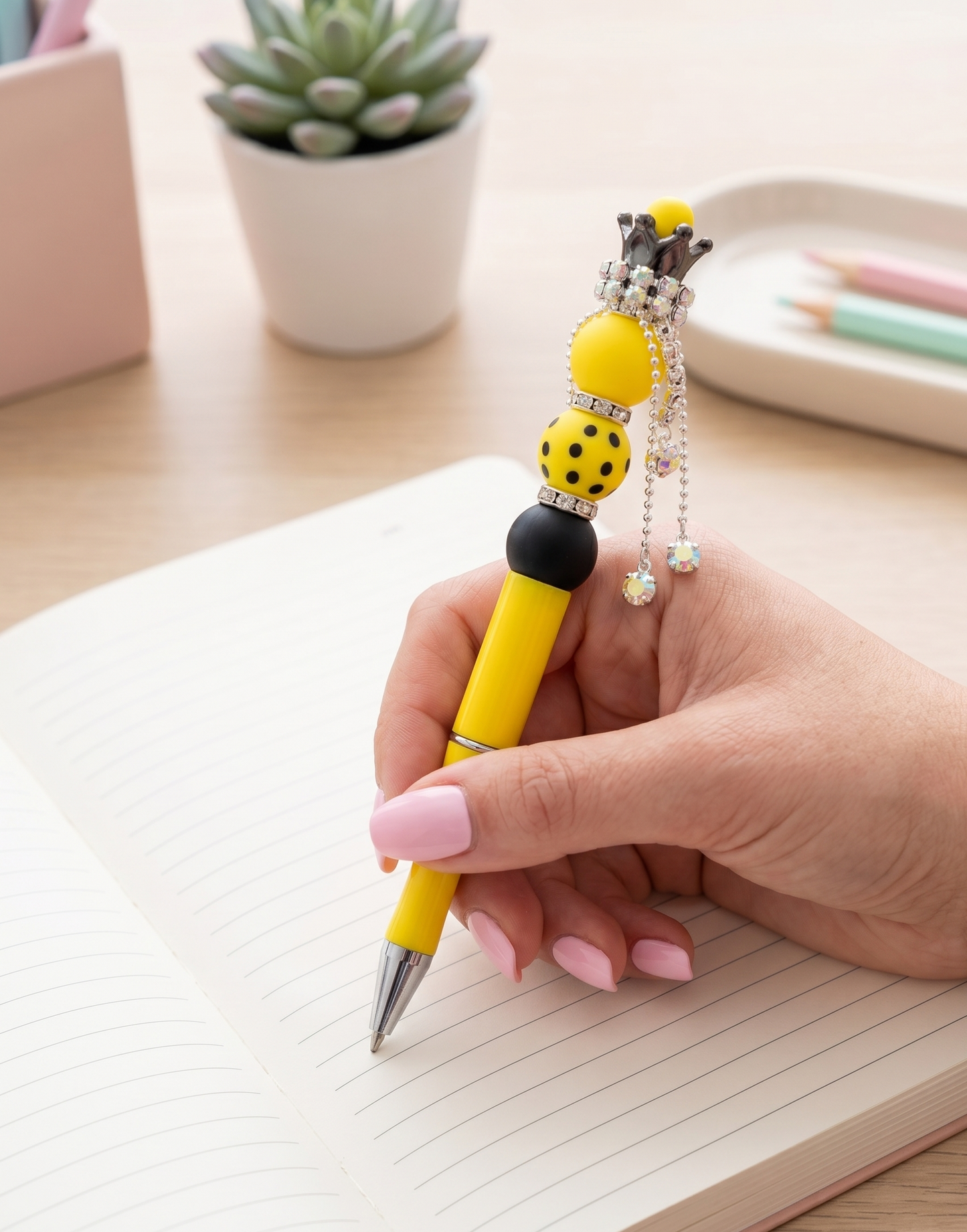 Bumble Dee Bee Beaded Pen | Handmade Bee Pen | Cute Planner Pen | Gift