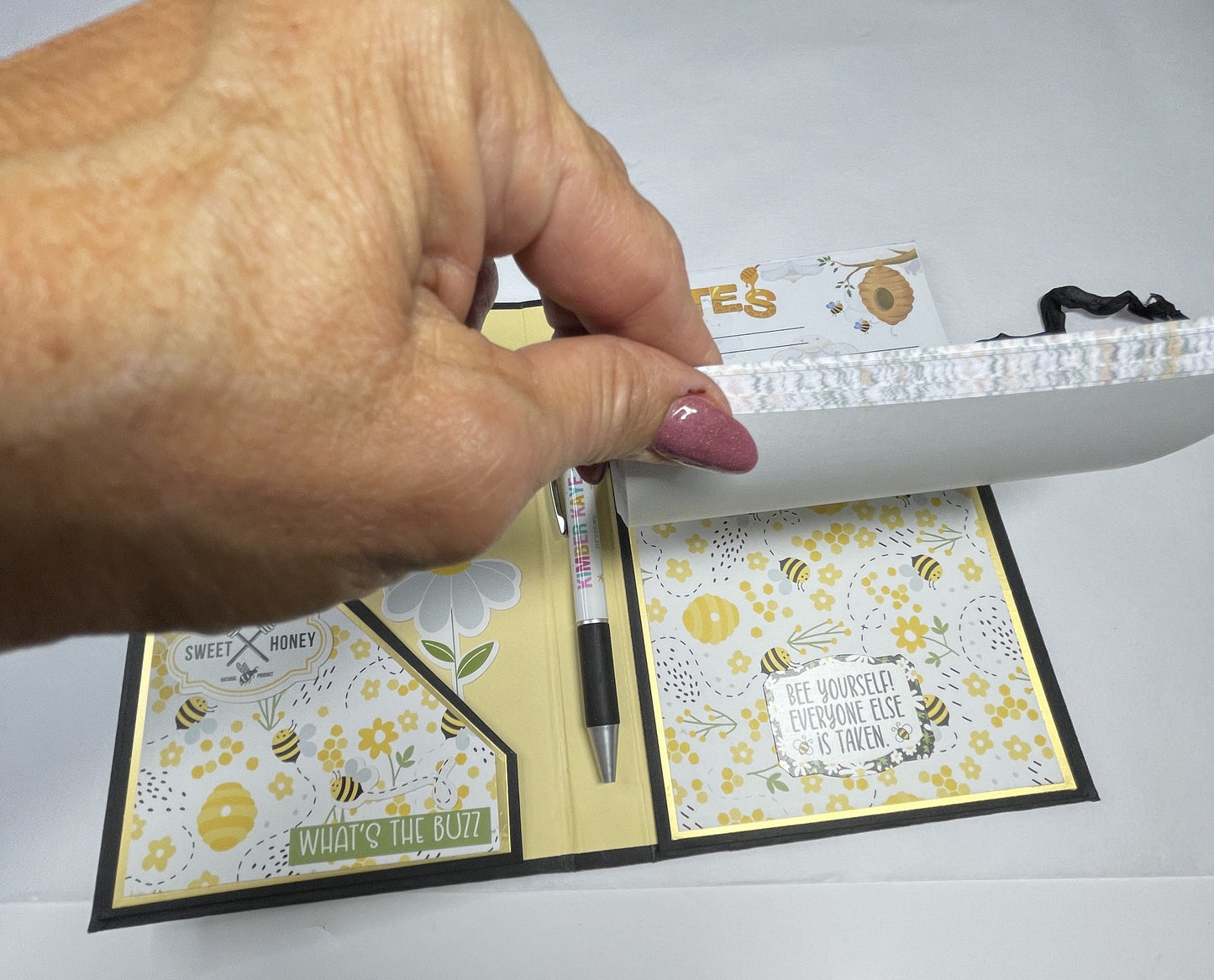 Bee Happy Stationery Folio | Bee Writing Portfolio | Gift for Writers & Bee Lovers